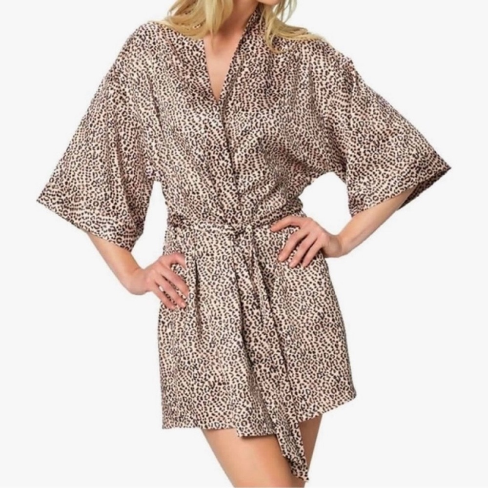 Jezebel Leopard Animal Print Short Satin Kimomo Robe Size S/M